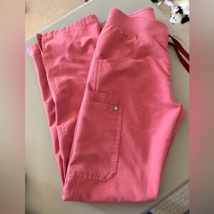 🎀 Figs Women's Scrub Pants in Coral Pink